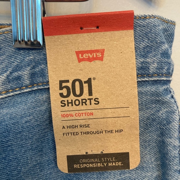 Levi's® Premium 501® ORIGINAL FIT HIGH RISE WOMEN'S SHORTS - Picture 5 of 9